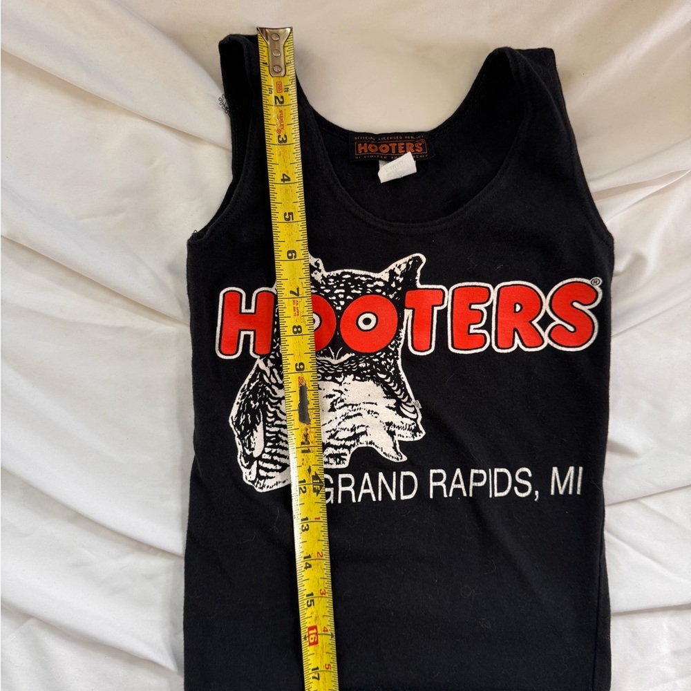Vintage Hooters Grand Rapids Tank Top - Picture 4 of 5